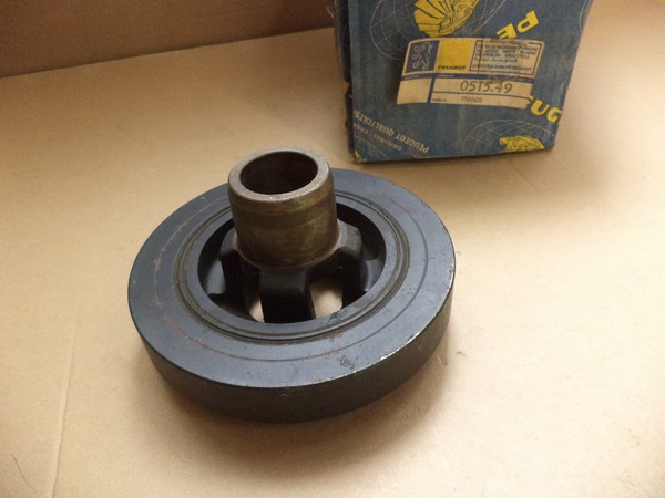n°mc20 poulie damper peugeot 204 304 diesel neuve 0515.49 051549 DPA86