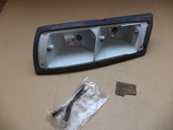 n°mc24 platine feu renault R5 cibie 8076 G neuve origine DPA86
