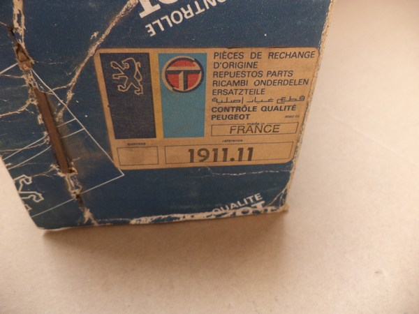 n°mc29 cuve filtre gazoil peugeot 204 304 404 504 j7 191111 purflux neuve DPA86