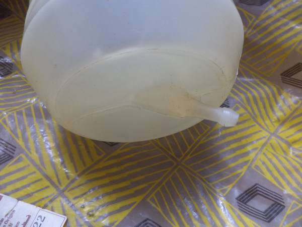 n°mc38 vase expansion renault r4 r5 r6 r12 r18 7701460422 origine neuf DPA86