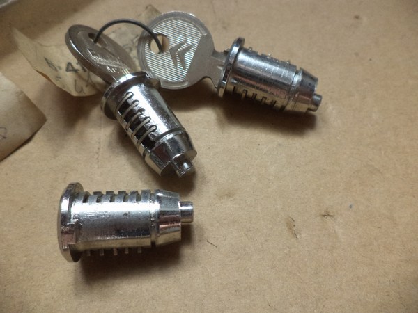 n°mc43 jeu serrures CITROEN 2CV ronis 5410765 neuve origine DPA86