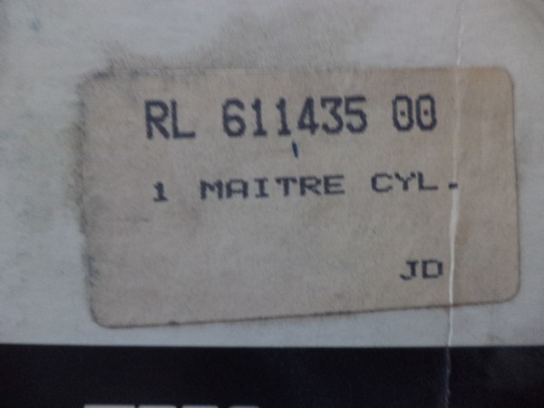 n°cf55 maitre cylindre Peugeot J7 bendix 611435 neuf 460147 simple circuit n°cf55 maitre cylindre Peugeot J7 bendix 611435 neuf 460147 simple circuit DPA86