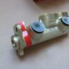 n°cf56 maitre cylindre Renault R4 R5 1.1 bendix 613521 neuf double circuit n°cf56 maitre cylindre Renault R4 R5 1.1 bendix 613521 neuf double circuit DPA86