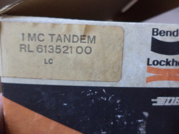 n°cf56 maitre cylindre Renault R4 R5 1.1 bendix 613521 neuf double circuit n°cf56 maitre cylindre Renault R4 R5 1.1 bendix 613521 neuf double circuit DPA86
