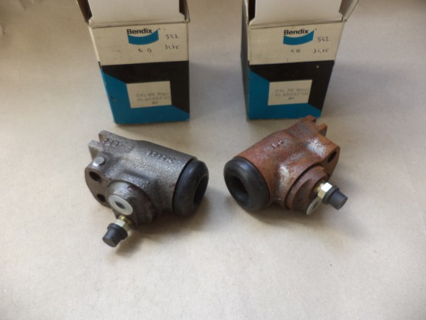 n°cf57 2x cylindre roue Saviem SG2 bendix 624157 neuf 211157b DPA86