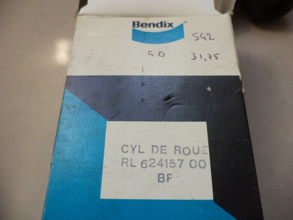 n°cf57 2x cylindre roue Saviem SG2 bendix 624157 neuf 211157b DPA86