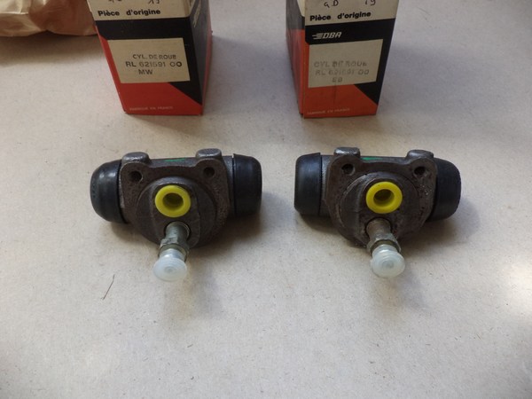 n°cf59 2x cylindre roue FORD cortina taunus 621591 bendix neuf n°cf59 2x cylindre roue FORD cortina taunus 621591 bendix neuf DPA86