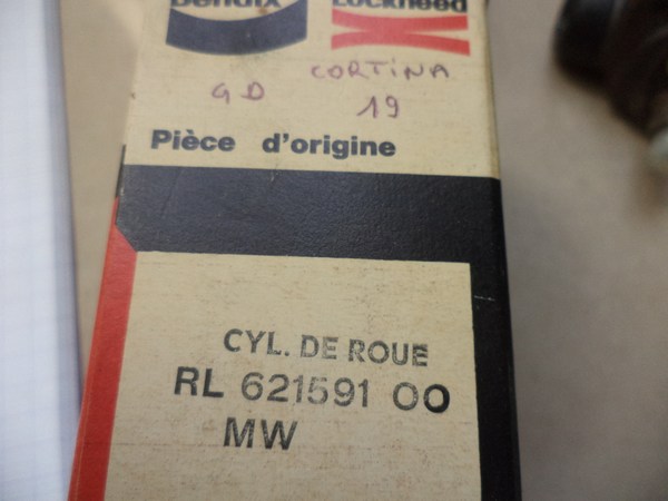 n°cf59 2x cylindre roue FORD cortina taunus 621591 bendix neuf n°cf59 2x cylindre roue FORD cortina taunus 621591 bendix neuf DPA86