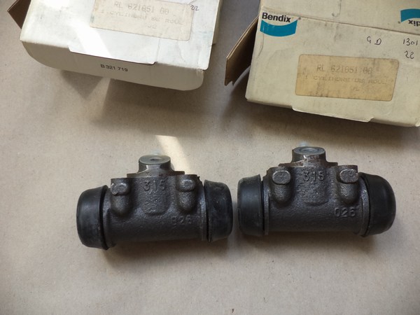 n°cf61 2x cylindre roue Simca 1301 1501 bendix 621051 neuf DPA86