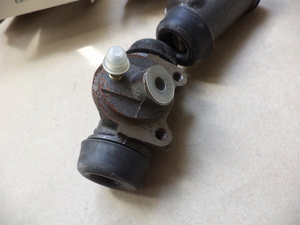 n°cf61 2x cylindre roue Simca 1301 1501 bendix 621051 neuf DPA86