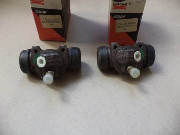 n°cf66 2x cylindre roue Peugeot 404 504 bendix 621356 621357 neuf DPA86