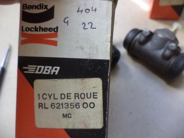 n°cf66 2x cylindre roue Peugeot 404 504 bendix 621356 621357 neuf DPA86