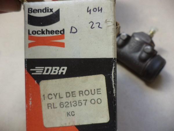 n°cf66 2x cylindre roue Peugeot 404 504 bendix 621356 621357 neuf DPA86