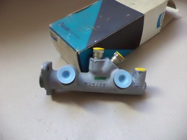 n°cf72 etrier gauche Renault R30 R25 R18 fuego espace bendix 669217 neuf DPA86