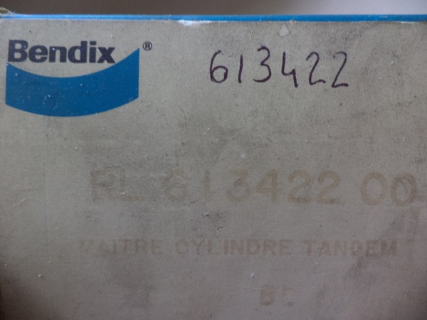 n°cf74 maitre cylindre Renault R4 R4 fourgonnette bendix 613422 neuf DPA86