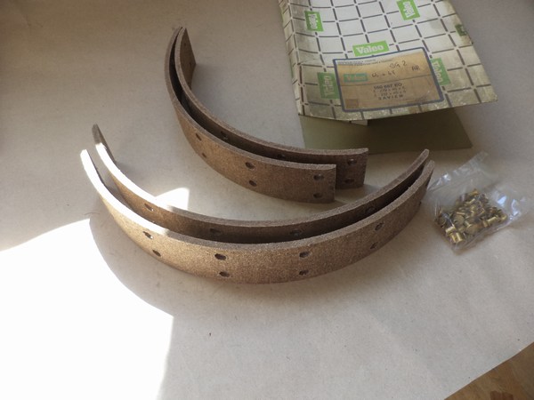 n°cf74 maitre cylindre Renault R4 R4 fourgonnette bendix 613422 neuf DPA86