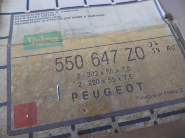 n°cf76 kit garniture frein avant Peugeot J7 J9 valeo 550647ZO neuve n°cf76 kit garniture frein avant Peugeot J7 J9 valeo 550647ZO neuve DPA86