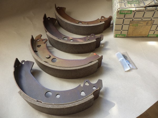 n°cf76 kit garniture frein avant Peugeot J7 J9 valeo 550647ZO neuve n°cf76 kit garniture frein avant Peugeot J7 J9 valeo 550647ZO neuve DPA86