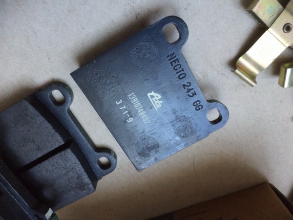 n°cf85 jeu plaquette avant Alfa romeo giulia ATE 13046248202 neuve DPA86