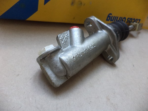 n°cf87 emetteur embrayage jaguar XK150 Lucas 64067657 neuf DPA86