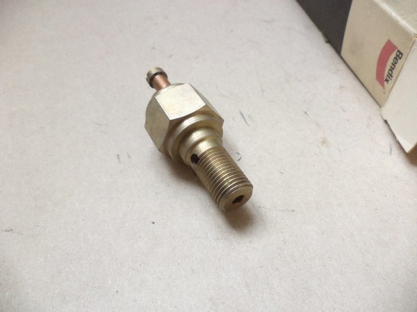 n°cf93 contacteur feu stop Renault dauphine fregate 403 404 D4A dyna PL17 681012 bendix neuf n°cf93 contacteur feu stop Renault dauphine fregate 403 404 D4A dyna PL17 681012 bendix neuf DPA86