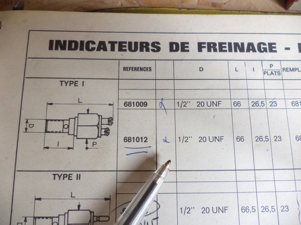n°cf93 contacteur feu stop Renault dauphine fregate 403 404 D4A dyna PL17 681012 bendix neuf n°cf93 contacteur feu stop Renault dauphine fregate 403 404 D4A dyna PL17 681012 bendix neuf DPA86