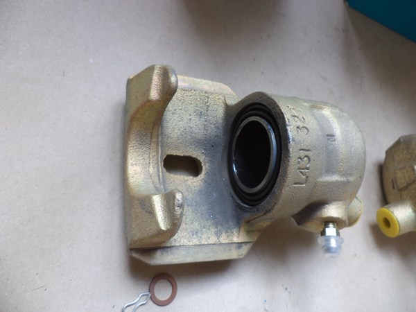 n°cf96 lot etrier Renault R18 bendix 48 mm 669153 669154 neuf DPA86
