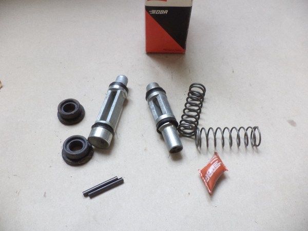 n°cf95 2 x kit reparation etrier Peugeot J7 J9 557041 bendix neuf DPA86