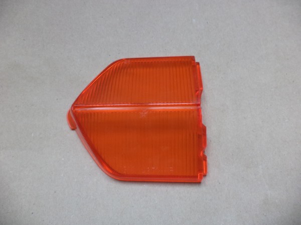n°da10 cabochon clignotant gauche Fiat 124 coupe Lamborghini espada igm4971 neuf nos DPA86
