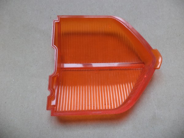 n°da10 cabochon clignotant gauche Fiat 124 coupe Lamborghini espada igm4971 neuf nos DPA86