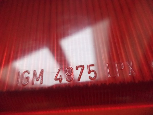 n°da13 cabochon rouge droit Fiat 124 coupe lamborghini espada Altissimo 225450 neuf NOS DPA86