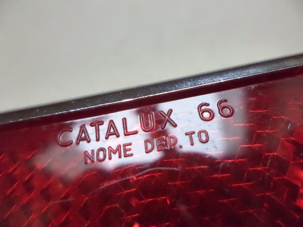 n°da17 catadioptre Fiat 124 berline Dino Lamborghini Bora Catalux 66 neuf NOS DPA86