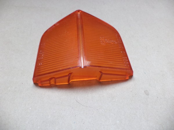 n°da18 cabochon clignotant gauche Fiat 124 coupe Lamborghini espada Altissimo 215550 neuf NOS DPA86