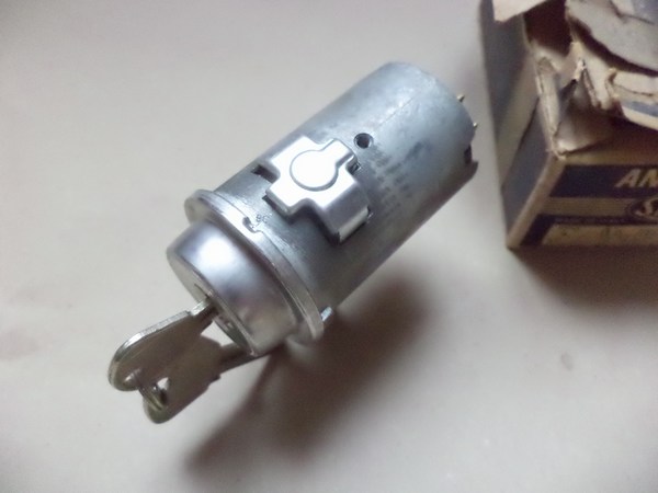n°da22 neiman Fiat 124 850 SIPEA 90030  7 broches neuf NOS DPA86