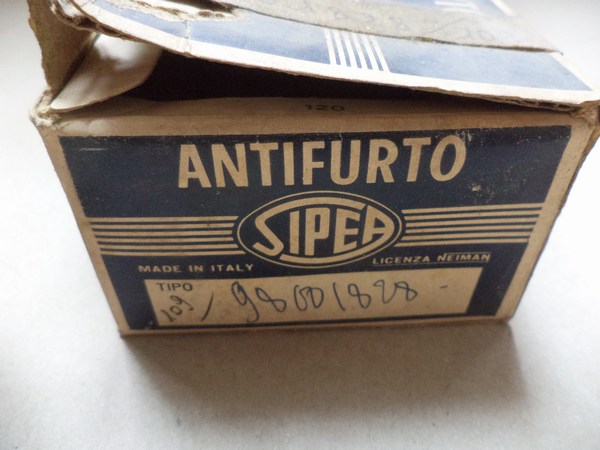 n°da22 neiman Fiat 124 850 SIPEA 90030  7 broches neuf NOS DPA86