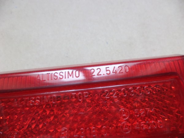 n°da6 catadioptre droit Fiat 124 Sport Coupé Altissimo 22.5420 225420 neuf NOS DPA86