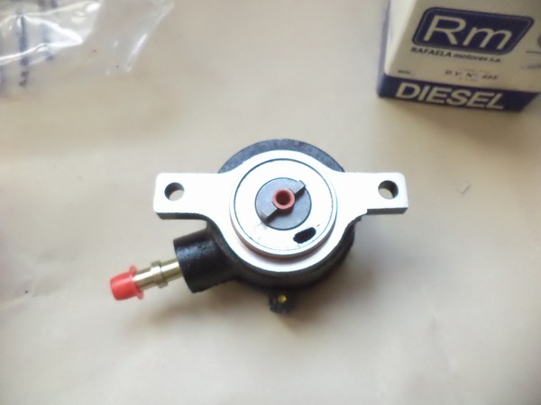 n°da29 pompe vide frein Citroen AX XM ZX Peugeot 106 406 605 RM 485 neuve 11 mm DPA86