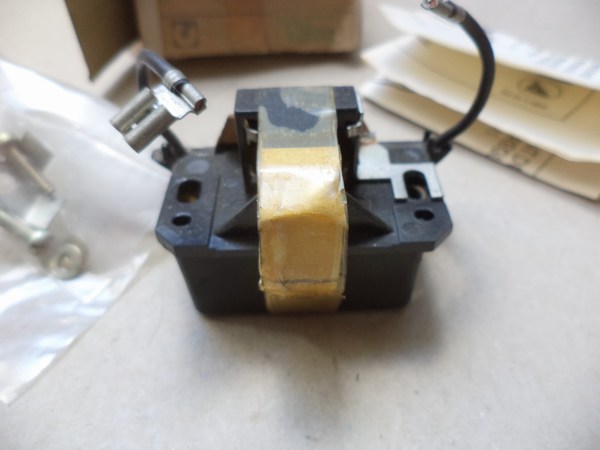 n°mc59 regulateur alternateur Citroen AX CX VISA C15 SEV marchal 72563002 neuf DPA86