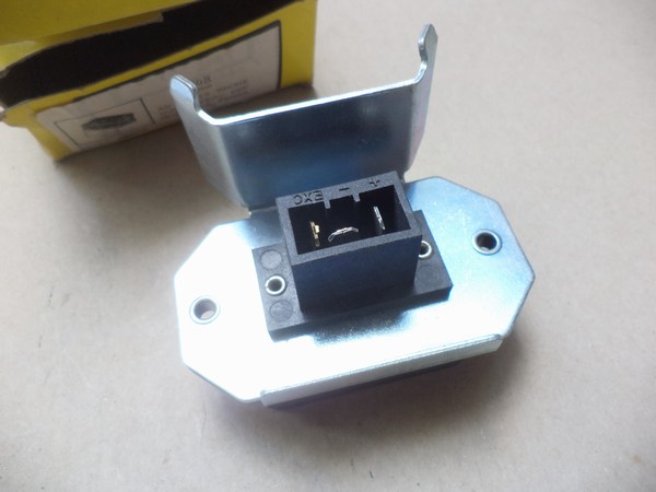 n°mc60 regulateur alternateur Citroen carbone lorraine R1205 19048 neuf DPA86
