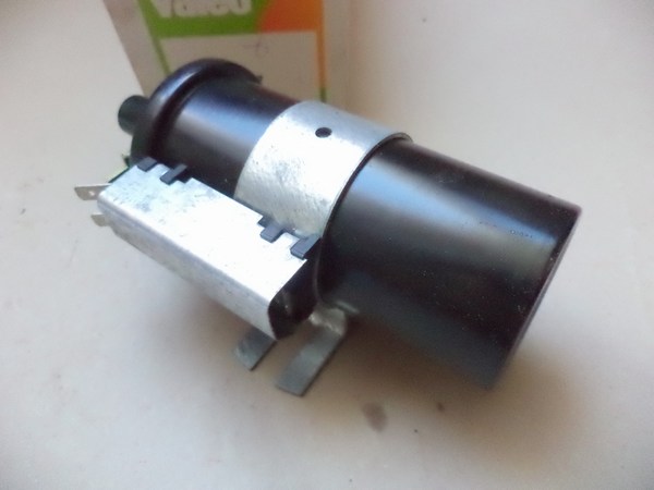 n°mc64 bobine allumage Citroen CX GS AMI 8 Axel C25 C35 ducellier valeo 2777 neuve 24500 n°mc64 bobine allumage Citroen CX GS AMI 8 Axel C25 C35 ducellier valeo 2777 neuve 24500 DPA86