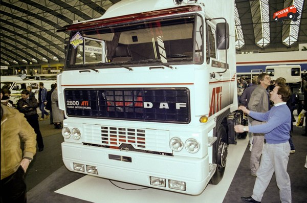 n°mc69 cabochon clignotant DAF F2800 F3300 F3600 229525 SWF neuf DPA86