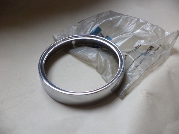 n°mc72 enjoliveur phare Simca 1300 1500 95543 neuf NOS DPA86