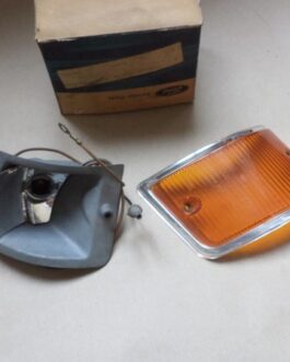 n°mc75 clignotant gauche FORD 12M 15M taunus P6 fomoco K22708 neuf NOS DPA86