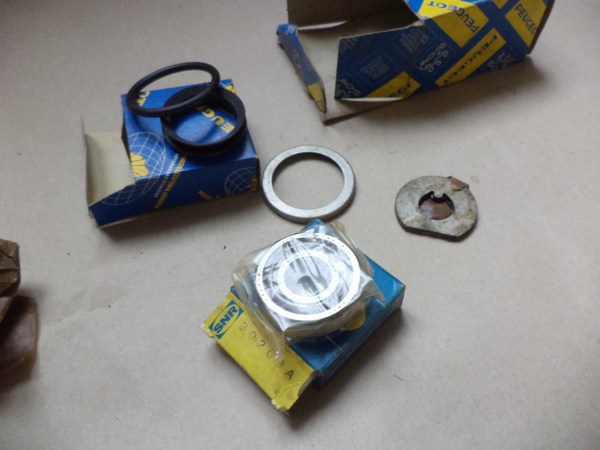 n°mc77 roulement arriere Peugeot 104 374808 neuf NOS DPA86