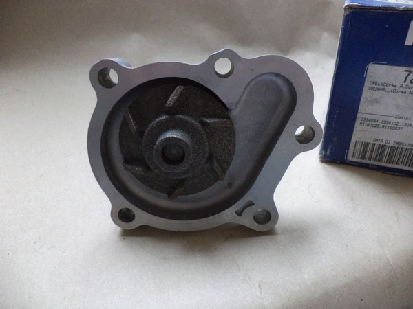 n°bg106 pompe eau OPEL Kadett E Corsa A Corsa B BUGATTI PA7201 neuve n°bg106 pompe eau OPEL Kadett E Corsa A Corsa B BUGATTI PA7201 neuve DPA86