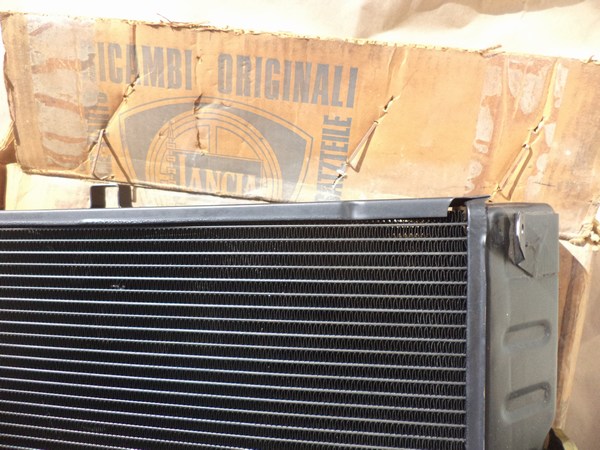 n°da30 radiateur moteur IPRA Lancia fulvia RALLY HF / zagato 1728798 neuf NOS DPA86