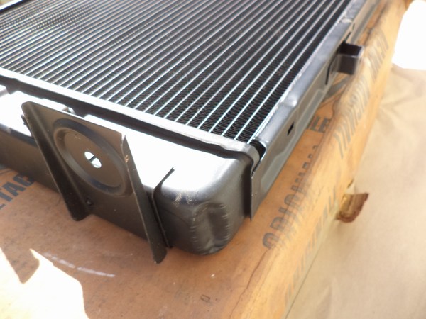 n°da30 radiateur moteur IPRA Lancia fulvia RALLY HF / zagato 1728798 neuf NOS DPA86