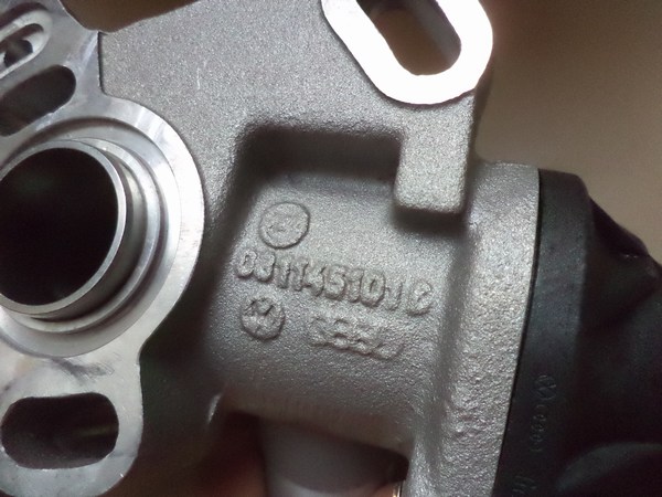 n°da31 pompe a vide VW polo 2 86C pierburg 031145101C 71385501 neuf NOS vacuum DPA86