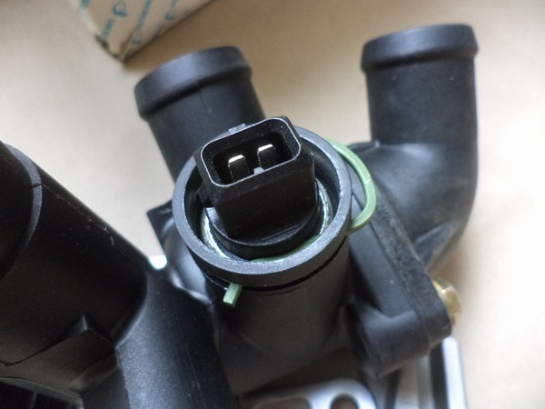 n°da32 pompe a vide VW Polo 2 2F pierburg 031145101E 713983500 neuve NOS vacuum DPA86