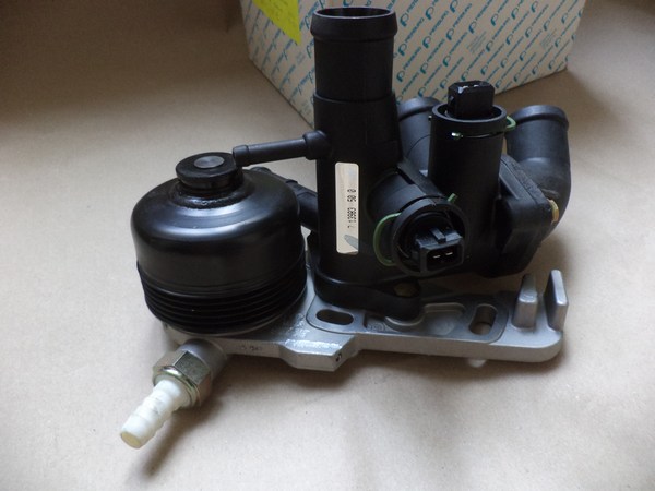 n°da32 pompe a vide VW Polo 2 2F pierburg 031145101E 713983500 neuve NOS vacuum DPA86